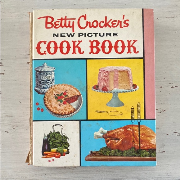 1961 Betty Crocker's New Picture Cook Book - 1st Edition 1st